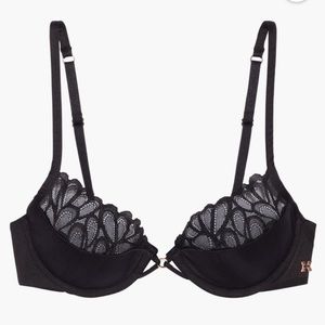 32C Savage x Fenty: Half Cup Lace Bra  ‘Not Sorry’
